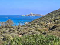 Pobřeží na jihu ostrova (Sardinie - Itálie)